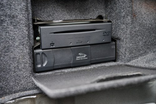 2006 Jaguar S-Type R V8 zum Verkauf (Bild 94 von 172)