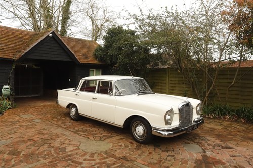 1964 Mercedes-Benz W111 220SB Te koop (foto 7 van 186)