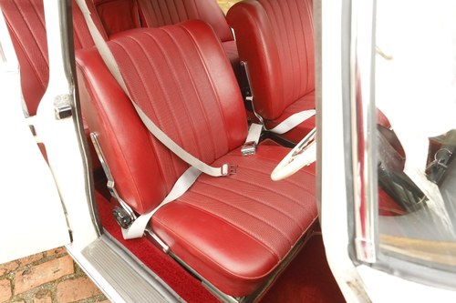 1964 Mercedes-Benz W111 220SB Te koop (foto 81 van 186)