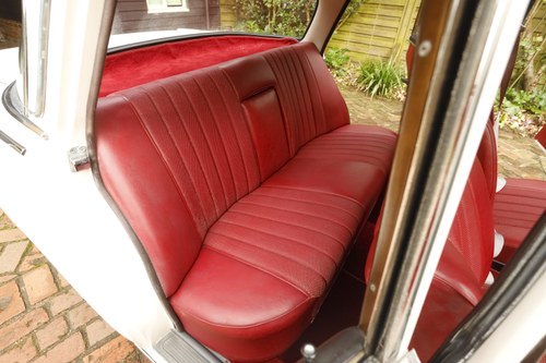 1964 Mercedes-Benz W111 220SB Te koop (foto 83 van 186)