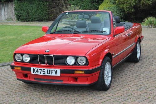 1993 BMW E30 318i LUX Convertible For Sale (picture 18 of 178)