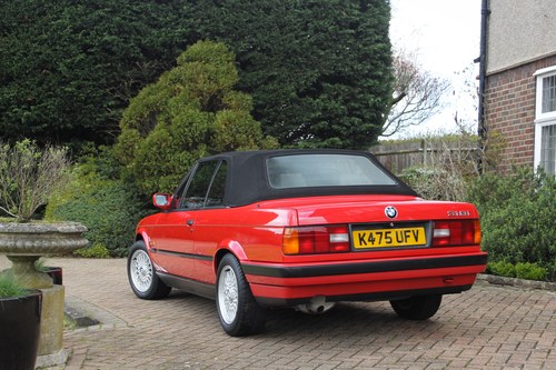 1993 BMW E30 318i LUX Convertible For Sale (picture 29 of 178)