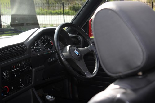 1993 BMW E30 318i LUX Convertible For Sale (picture 63 of 178)