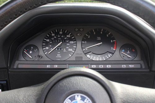 1993 BMW E30 318i LUX Convertible For Sale (picture 107 of 178)