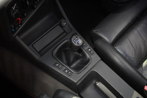 1993 BMW E30 318i LUX Convertible For Sale (picture 109 of 178)