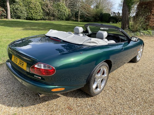 2003 Jaguar X100 XKR 4.2 Convertible For Sale (picture 6 of 130)