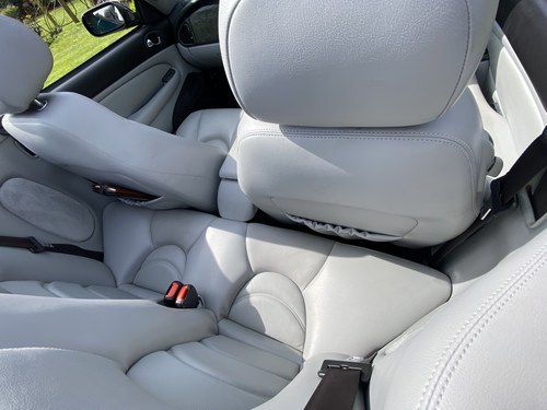 2003 Jaguar X100 XKR 4.2 Convertible For Sale (picture 40 of 130)