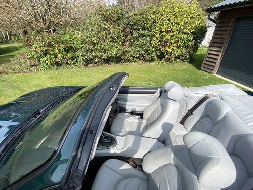 2003 Jaguar X100 XKR 4.2 Convertible For Sale (picture 43 of 130)