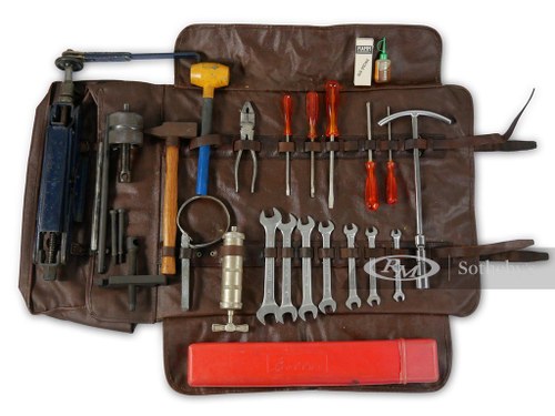 Ferrari 275 GTB4 Tool Kit with Jack For Sale by Auction
