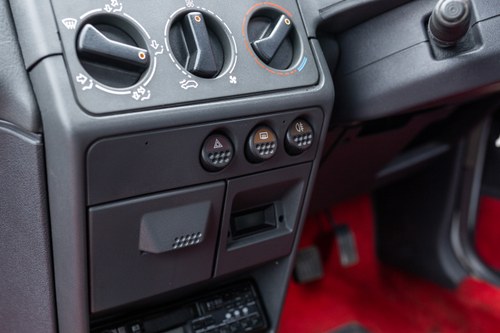 1988 Peugeot 205 GTI 1.9 In vendita (immagine 59 di 190)