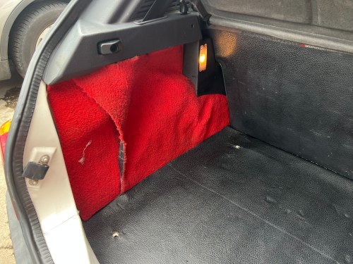 1988 Peugeot 205 GTI 1.9 In vendita (immagine 74 di 190)