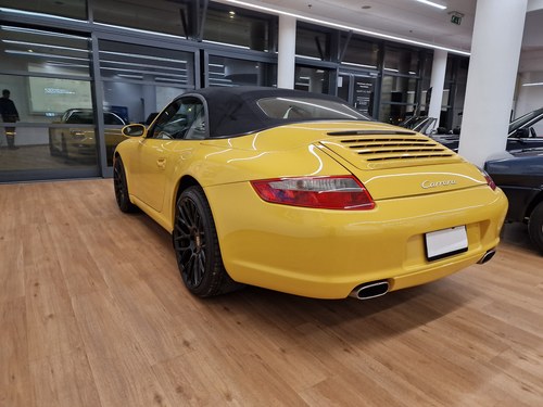 2006 Porsche 911 997.1 3.6 Carrera Convertible For Sale (picture 21 of 136)
