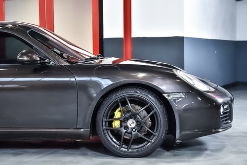 2012 Porsche Cayman Coupe 2.7L à vendre (picture 16 of 72)