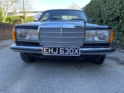 1982 Mercedes-Benz C123 280CE Te koop (foto 3 van 93)