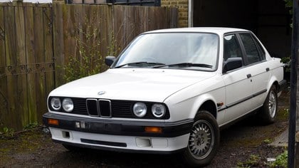 1989 BMW E30 318i