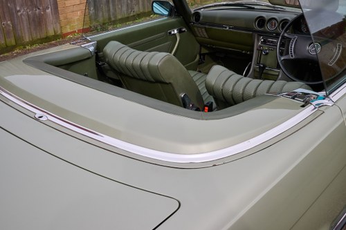 1972 Mercedes-Benz 350 SL R107 In vendita (immagine 120 di 189)