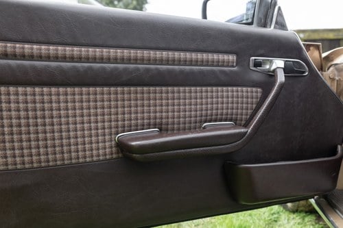 1985 Mercedes-Benz R107 380SL zum Verkauf (Bild 33 von 200)