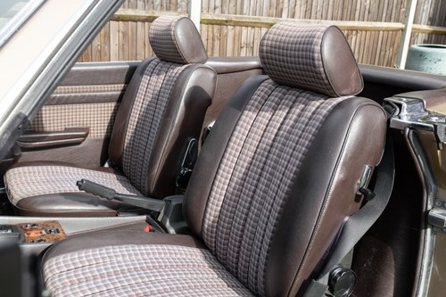 1985 Mercedes-Benz R107 380SL zum Verkauf (Bild 40 von 200)