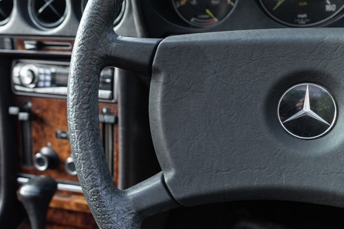 1985 Mercedes-Benz R107 380SL zum Verkauf (Bild 71 von 200)