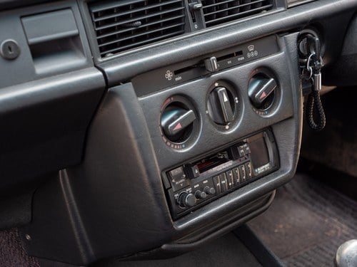 1988 Mercedes-Benz 190E 2.6 For Sale (picture 23 of 228)