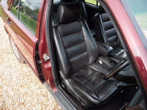 1988 Mercedes-Benz 190E 2.6 For Sale (picture 27 of 228)