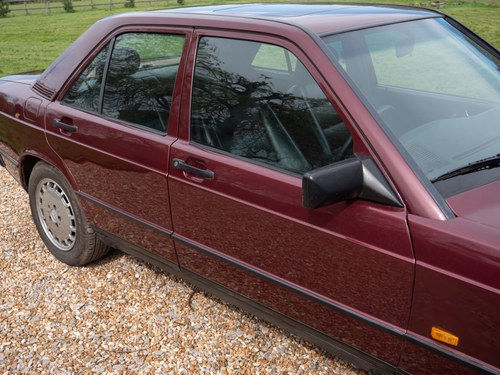 1988 Mercedes-Benz 190E 2.6 For Sale (picture 92 of 228)