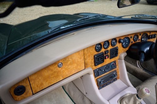 1998 MG RV8 Te koop (foto 51 van 131)
