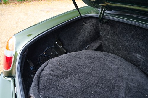 1998 MG RV8 Te koop (foto 71 van 131)