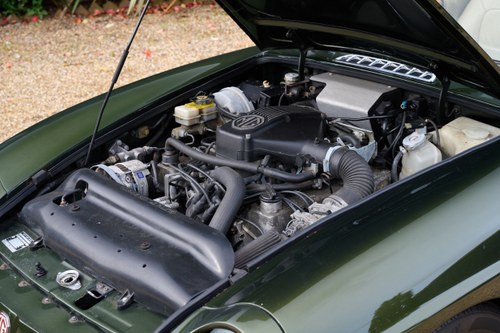 1998 MG RV8 Te koop (foto 101 van 131)