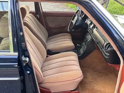 1980 Mercedes-Benz 300D Lang Te koop (foto 68 van 204)