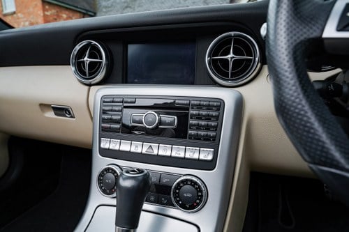 2015 Mercedes-Benz R172 SLK55 AMG For Sale (picture 75 of 239)