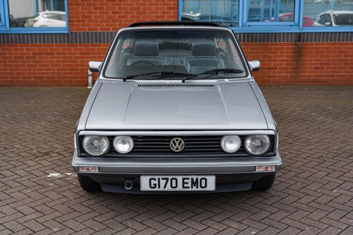 1990 Volkswagen Golf GTI Cabriolet For Sale (picture 17 of 249)