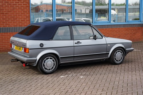 1990 Volkswagen Golf GTI Cabriolet For Sale (picture 24 of 249)