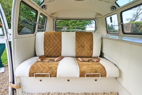 1966 Volkswagen T2 Samba 21 Window Deluxe In vendita (immagine 104 di 236)