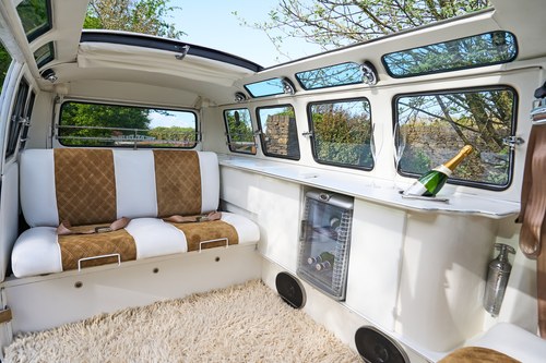 1966 Volkswagen T2 Samba 21 Window Deluxe In vendita (immagine 133 di 236)