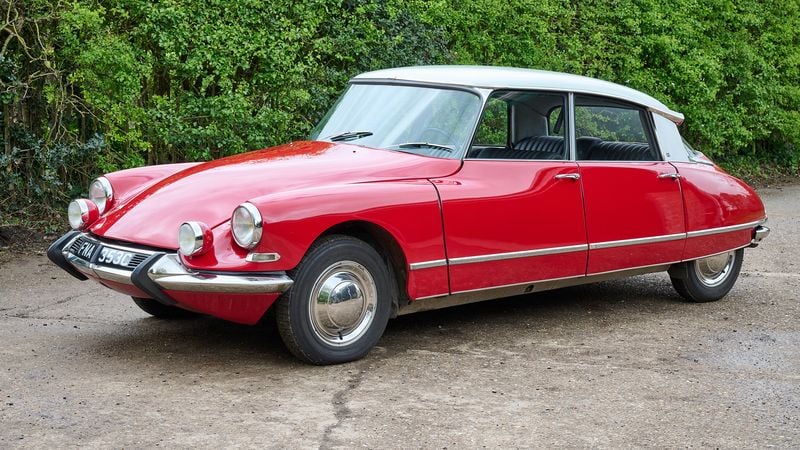 1965 Citroën Ds 19 For Sale (picture 1 of 174)