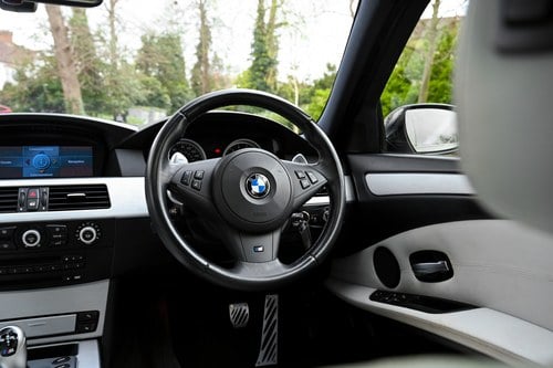 2008 BMW E60 M5 Te koop (foto 59 van 152)