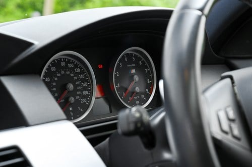 2008 BMW E60 M5 Te koop (foto 87 van 152)