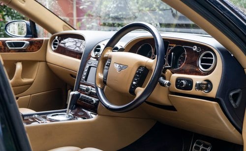 2005 Bentley Continental Flying Spur W12 zum Verkauf (Bild 14 von 112)