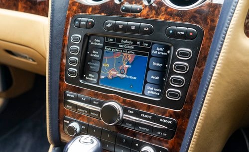 2005 Bentley Continental Flying Spur W12 zum Verkauf (Bild 28 von 112)