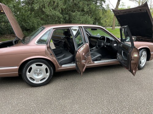 1995 Jaguar XJR X306 till salu (bild 49 av 198)
