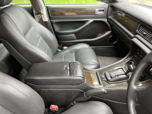 1995 Jaguar XJR X306 till salu (bild 88 av 198)