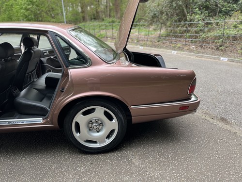 1995 Jaguar XJR X306 till salu (bild 168 av 198)