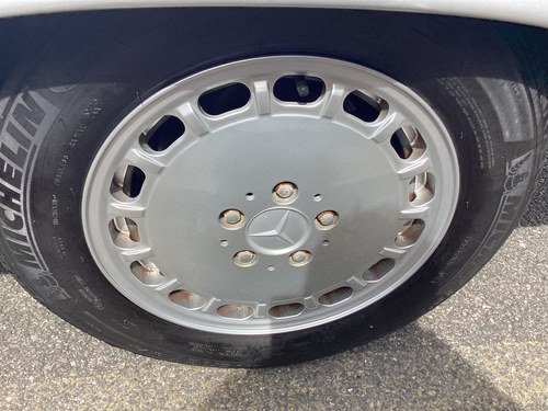 1987 Mercedes-Benz R107 300SL In vendita (immagine 10 di 146)