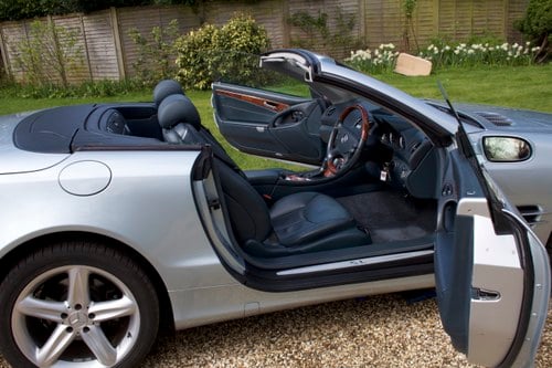 2006 Mercedes-Benz SL500 R230 For Sale (picture 46 of 163)
