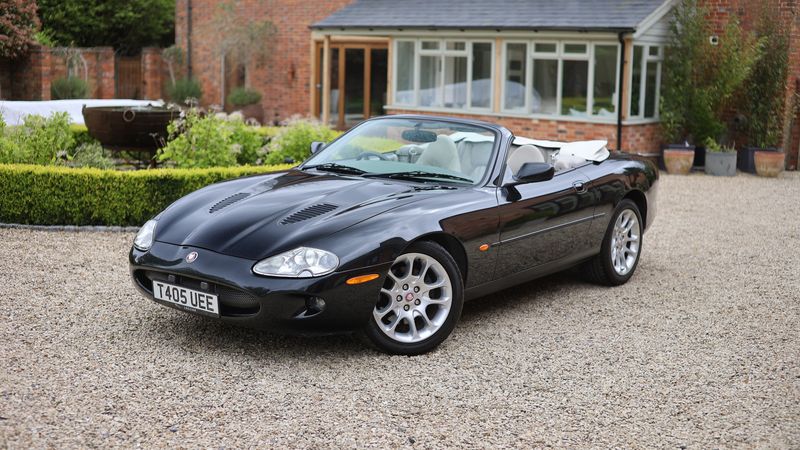 1999 Jaguar XKR For Sale (picture 1 of 501)