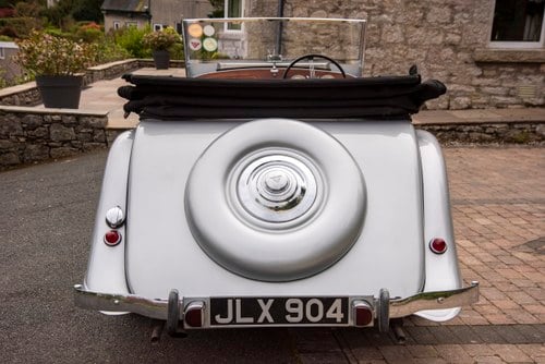 1948 Alvis TA14 with Vanden Plas Bodywork In vendita (immagine 9 di 142)