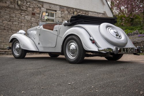 1948 Alvis TA14 with Vanden Plas Bodywork In vendita (immagine 10 di 142)