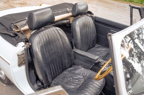 1974 MG B Roadster V8 For Sale (picture 34 of 130)