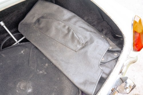 1974 MG B Roadster V8 For Sale (picture 55 of 130)